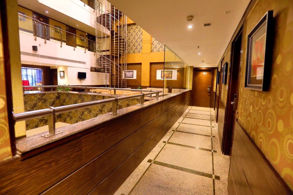 Bluemont Beacon Hotel New Delhi Γκουργκάον Εξωτερικό φωτογραφία
